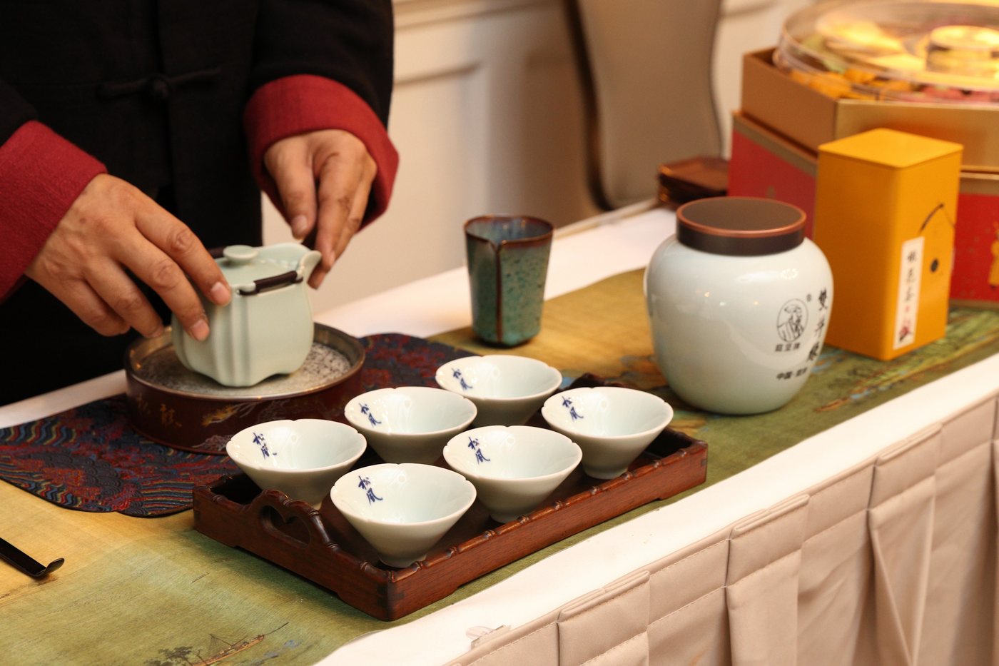 Tea demonstration detail from the 2023 Hello Beijing activity