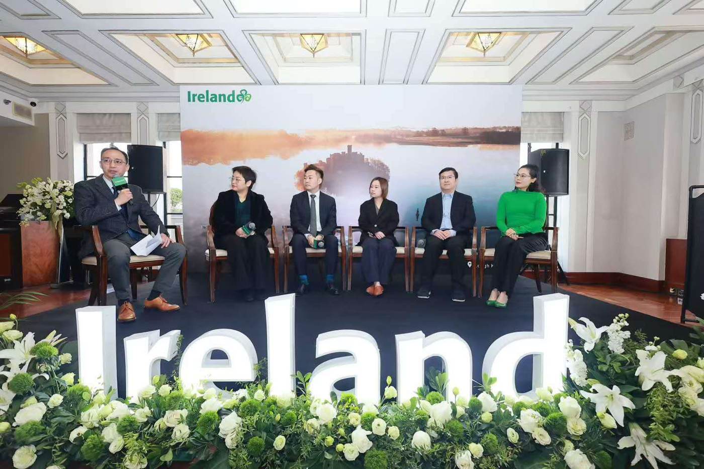 Tourism Ireland and Trip.com partnership signing ceremony